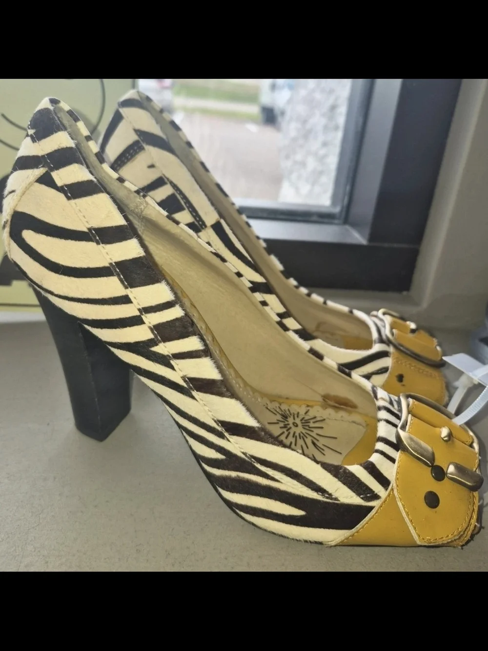 naughty monkey Zebra-Print Ballet Flats with Yellow Buckle
